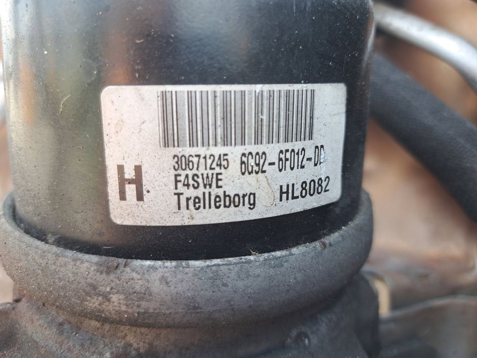 Tampon motor Volvo V70 III (P80) [Fabr 2007-2016] 30671245 2.4 D5244T