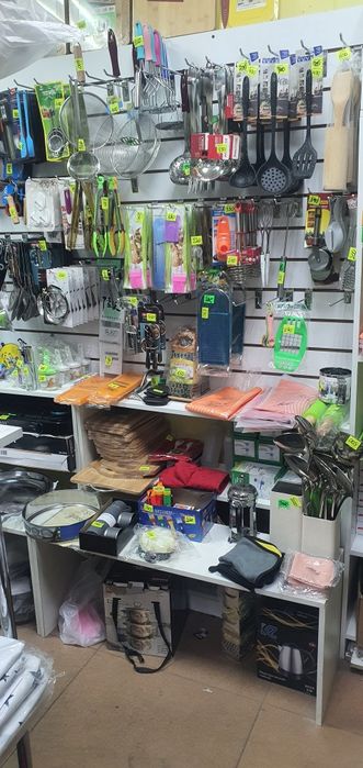 Ветрины, стелажи