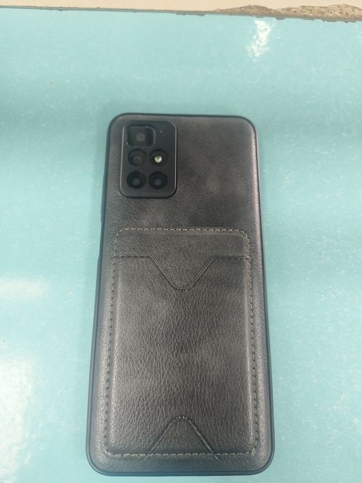 Редми 10 в идеальном состоянии