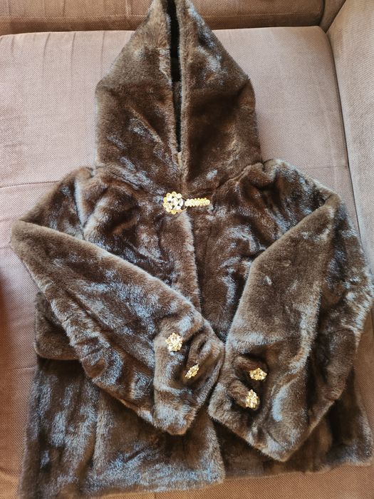 Дамско палто с  косъм