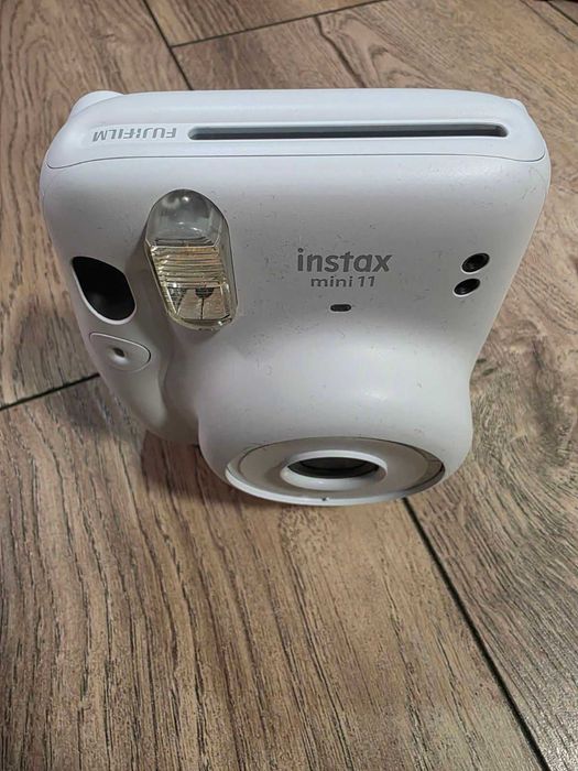 Моментален фотоапарат Fujifilm - instax mini 11