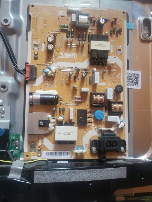 Piese pt tv smart Samsung,Precizez,sunt perfect funcționale