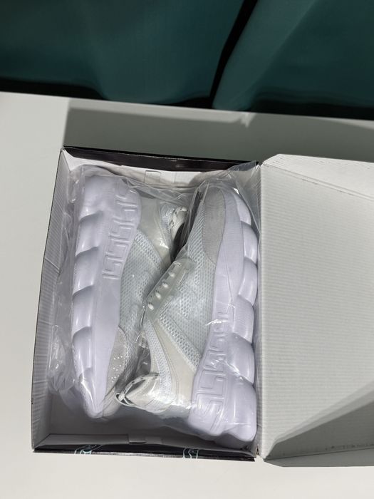 Versace Chain Reaction