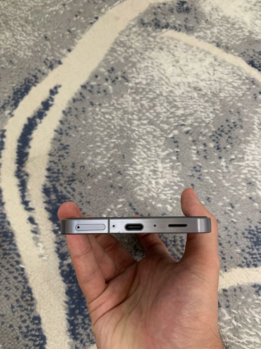 Samsung A56 5G.  8/256GB