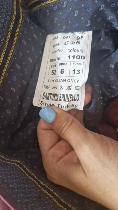 Продам костюм тройка