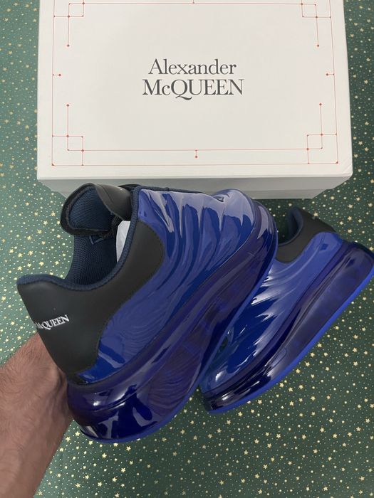 Alexander McQueen Navy Lux Gloss
