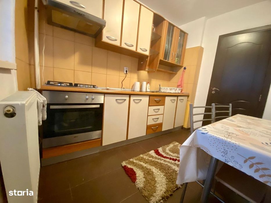 Apartament cu 3 camere si 2 bai in zona Gorjului langa metrou-Militari