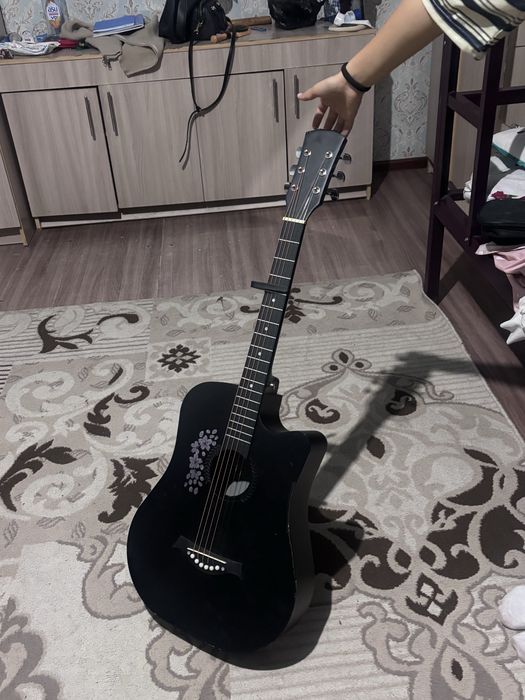 Гитара сатыладыыыыыыыы