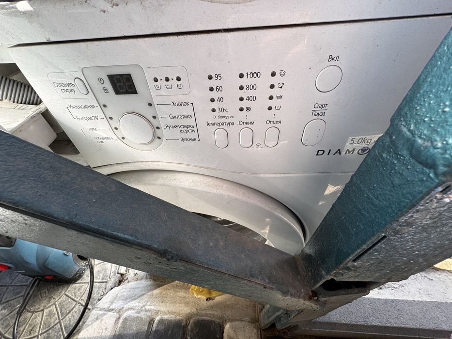 Продам машинку, рабочая