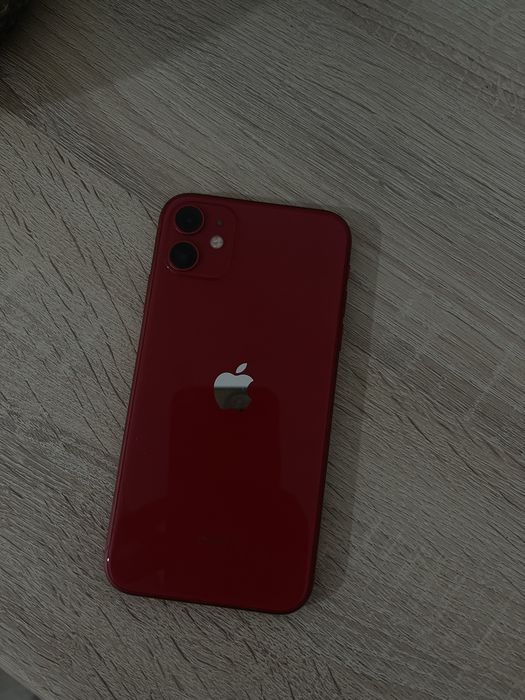 Продам айфон 11