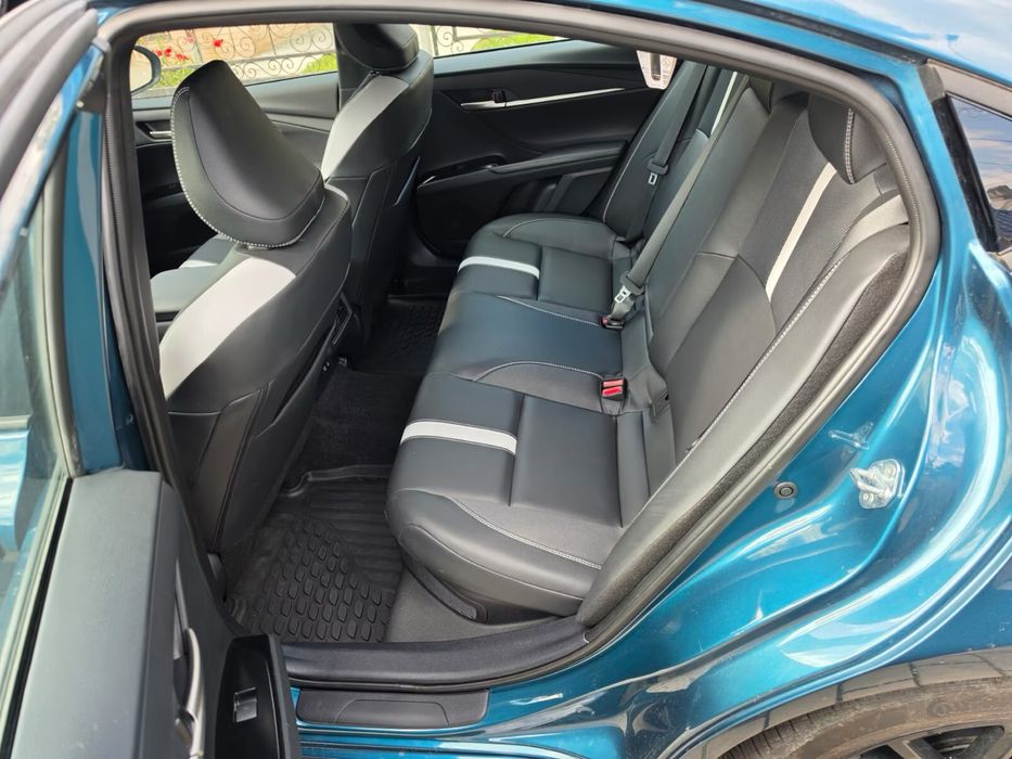 Toyota Camry 2.5 Hybrid Executive XSE 2025