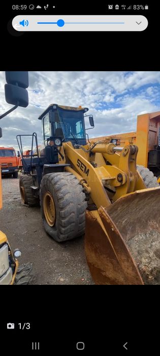 Услуги погрузчик 3 куб, самосвалы