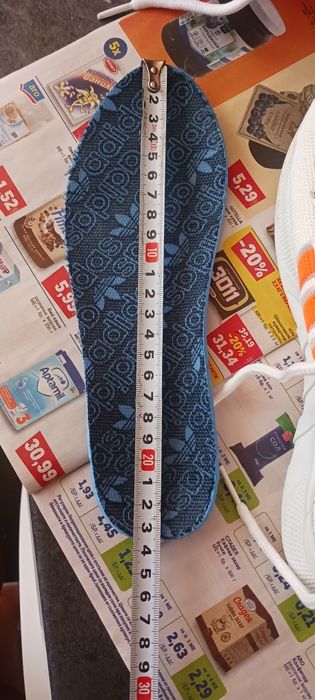 Маратонки Adidas 37 номер