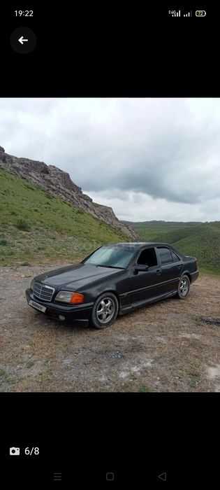 W 202 Mercedes. ( C ) Class