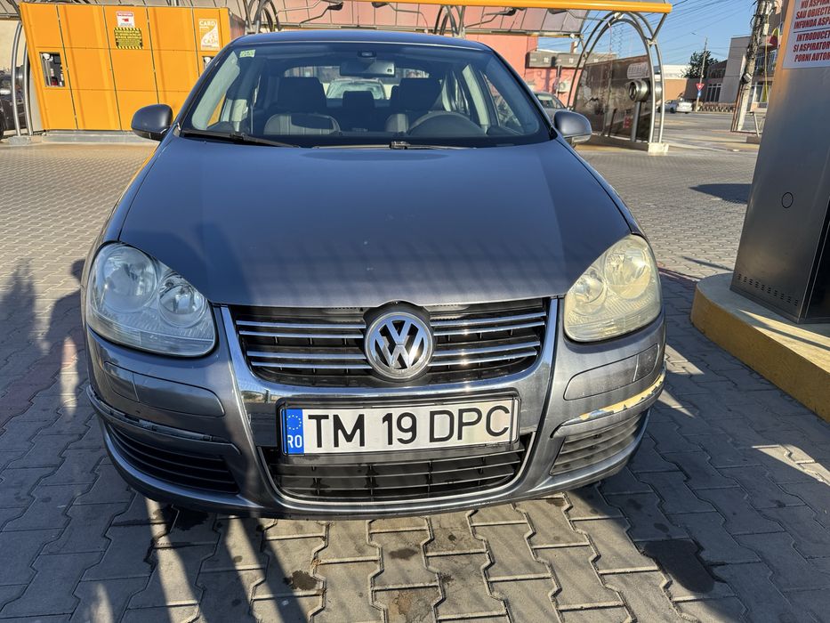Se vinde Volkswagen Jetta