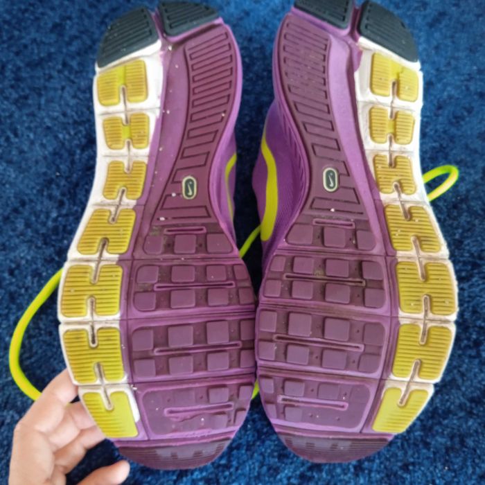 Маратонки Nike, размер 42