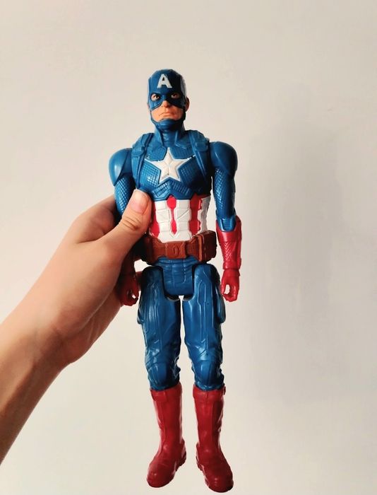Figurine super eroi pentru copii