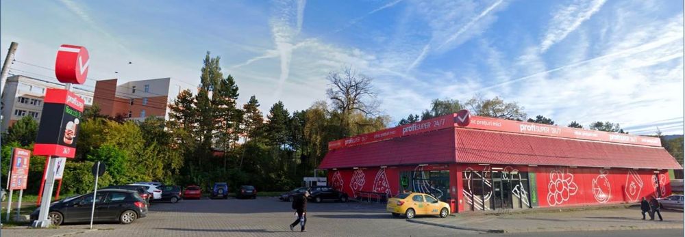 Cladire comerciala de vanzare in Petrosani