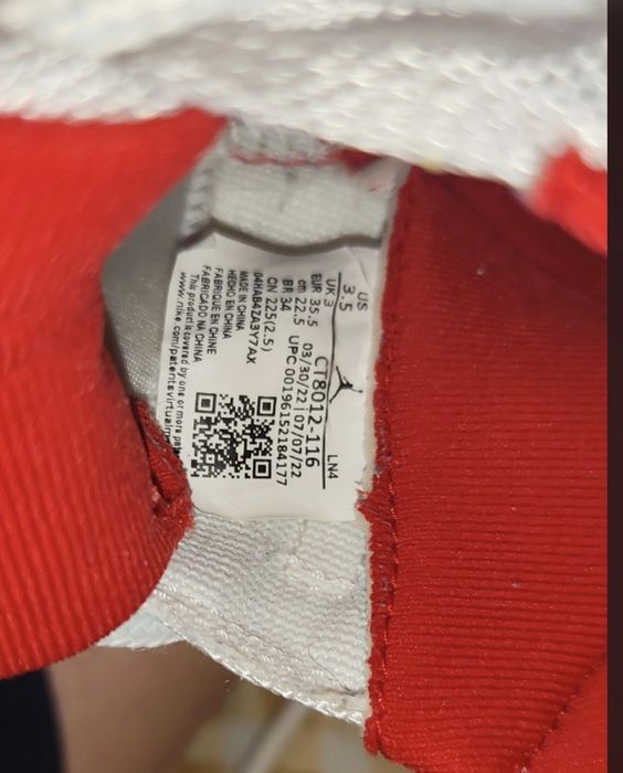 Vând Jordan 11 Retro Cherry, mărimea 35.5, 100% originali