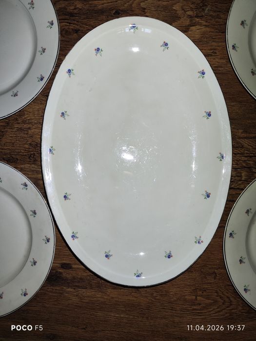 Стари чешки порцеланови чинии