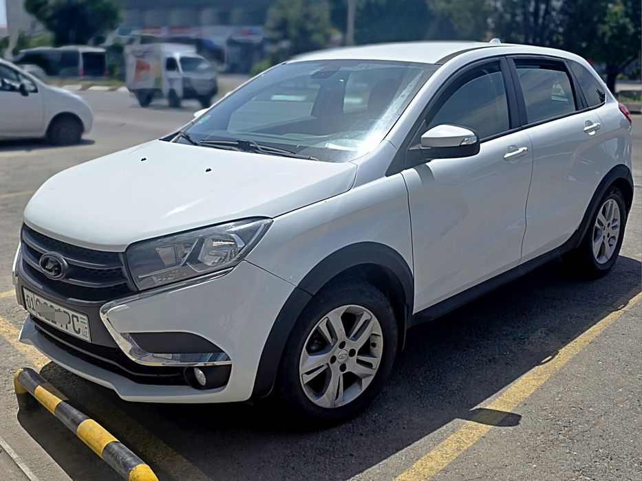 LADA XRAY 1.8MT Prestige TOP-7  2016г-2017г пробегом 75000км