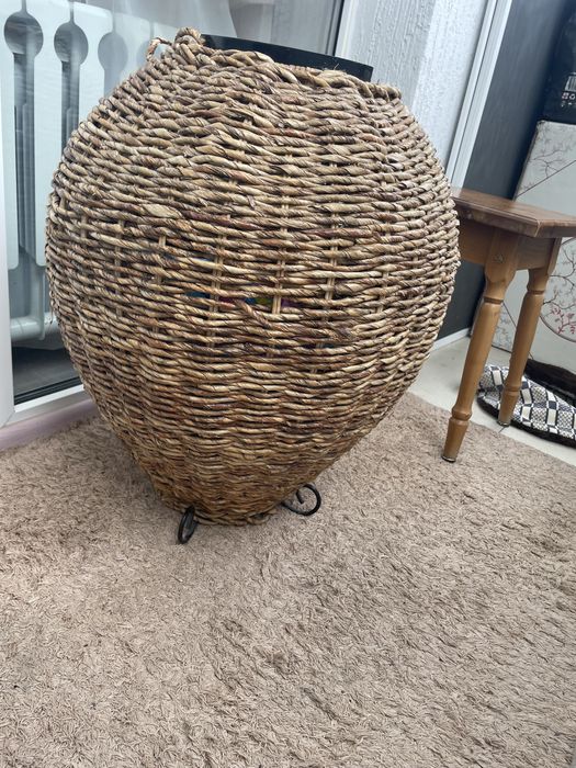 Плетенная корзина для декора