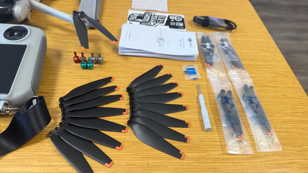 DJI Mini 3 Fly More Combo RC