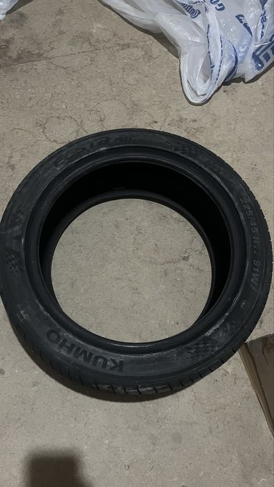 Продам летние шины Kumho Ecsta PS71