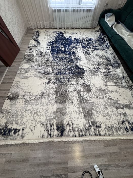 Кілем сатылады….