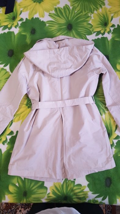 Модный плащ на девочку