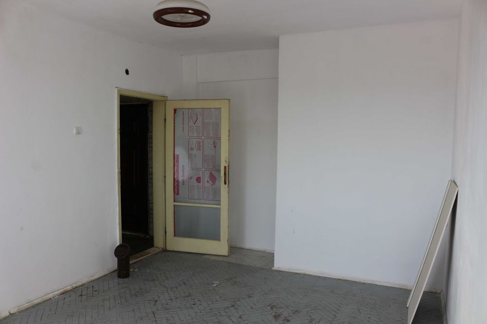 Светъл апартамент 72 м² в центъра на Полски Тръмбеш – южно изложение!