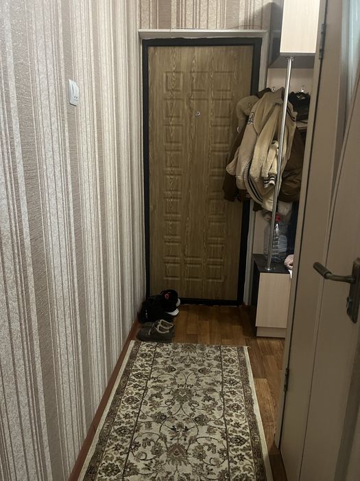 Подселениеге қыз керек
