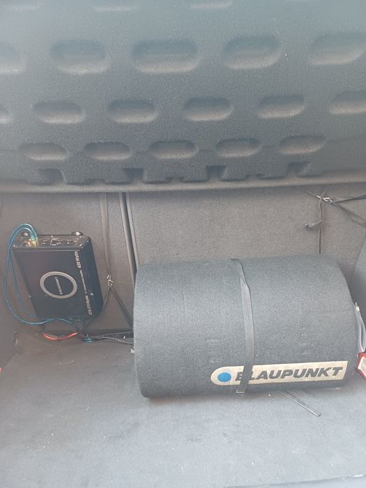 Vand subwoofer + statie