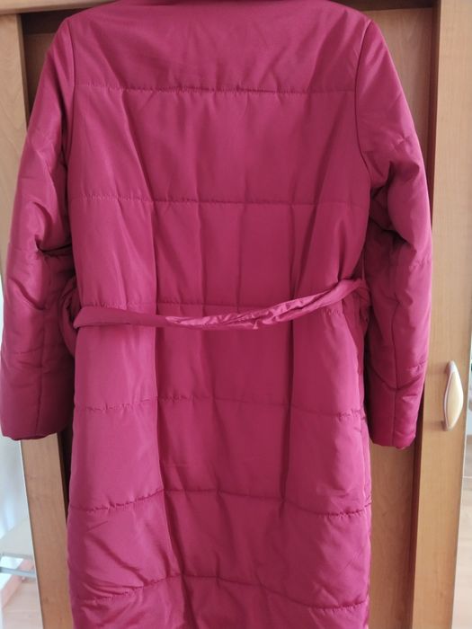 Продам женский пуховик б/у