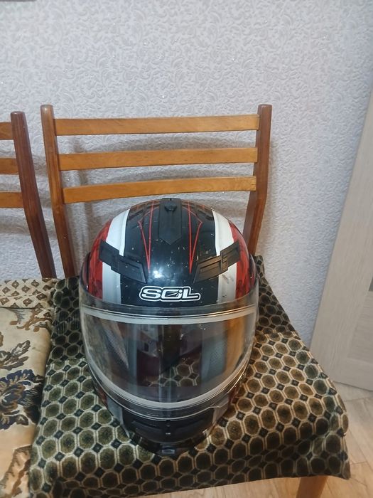 Продам шлем на мото