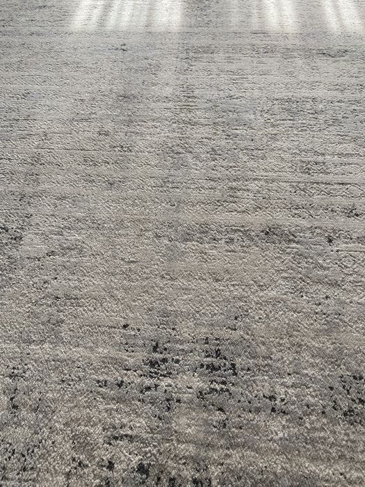 Продам палас 2•4 (б/у) в отличном состоянии