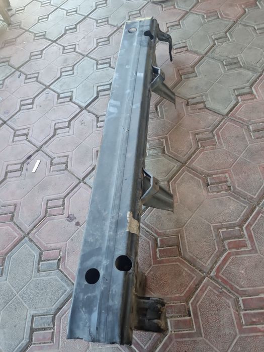 уселитель бампера на прадо 120