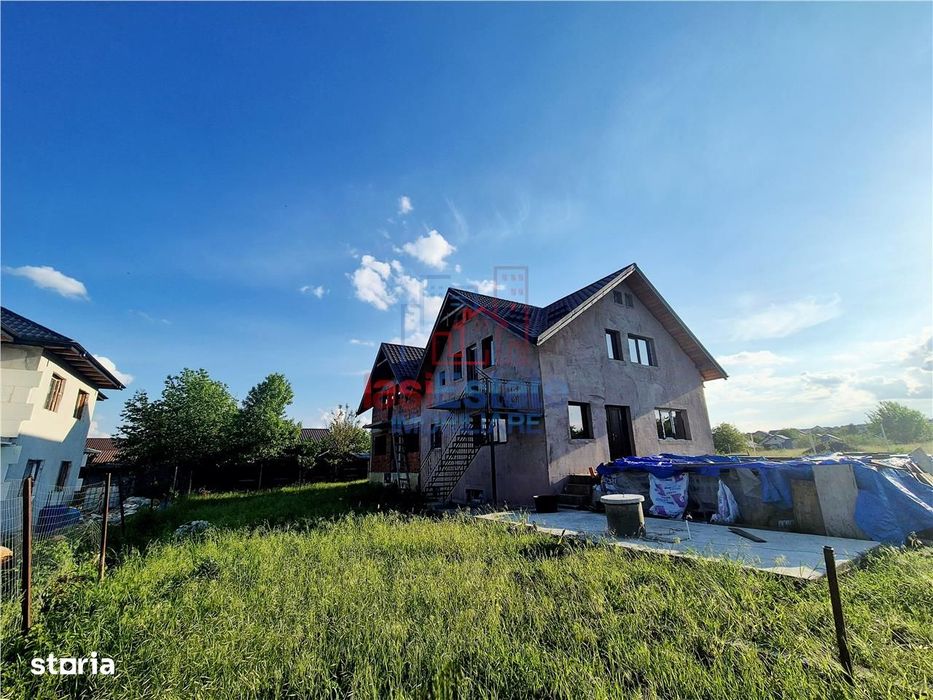 Casa de vanzare cu priveliste frumoasa