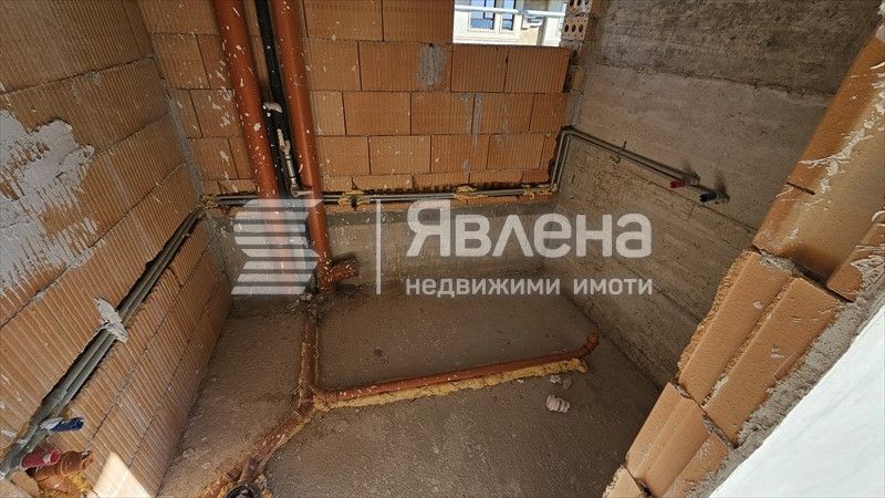 Продава се Тристаен апартамент в Варна, Бриз - 153 кв.м за 2205 €/кв.м - Снимка #4