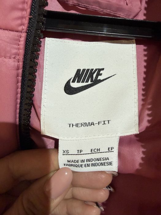 Дамско зимно яке Nike Therma Fit