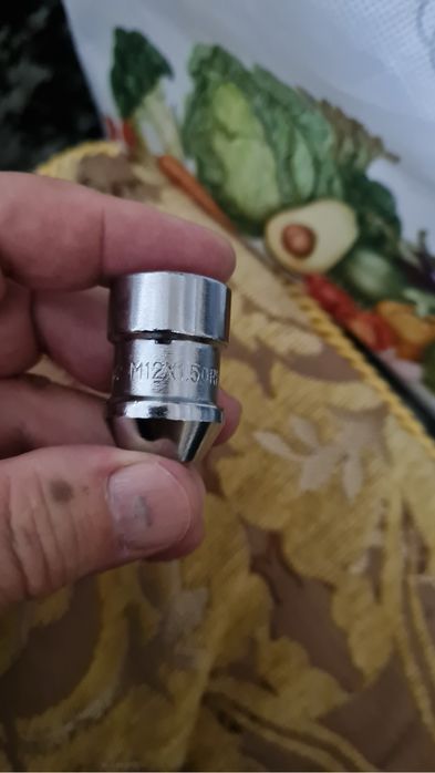 Секретка на колеса 12х1,5мм