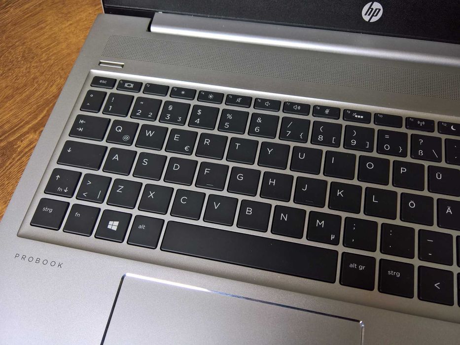 15.6" HP ProBook 455R G6, Ryzen 5 3500U, 16GB DDR4, 256GB NVMe, лицензиран Windows