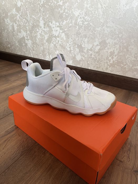 Красовки для волейбола