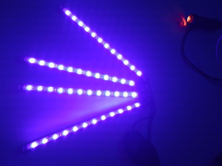 Kit interior LED 12 SMD RGB Cu Telecomanda, Controler Senzor De Sunet