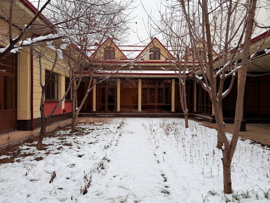 Двухэтажный 7 комнатный дом, Участок 6 соток, Тузель махалля Чинор.