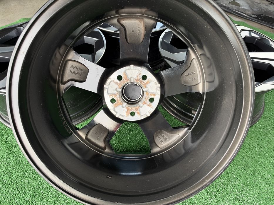 4бр. КАТО НОВИ 18” ОРИГИНАЛНИ Джанти 5х114.3 за -NISSAN/RENAULT/DACIA/Toyota/Honda- 7.5Jx18H2, ET45
