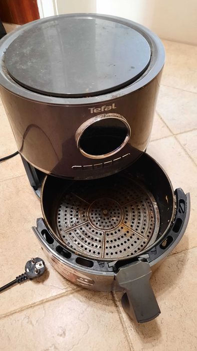 Air Fryer/Аир фраер Tefal LF11-P