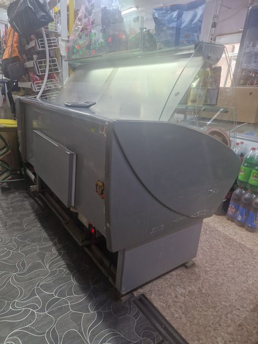 Продам колбасный холодильник