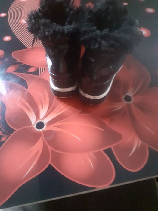 Топли обувки, много запазени