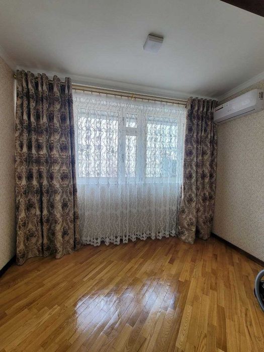 Сдается квартира в центре города 500$